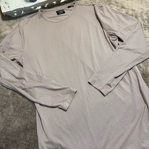 CUTS AO Long Sleeve Elongated Tee - Size X Large